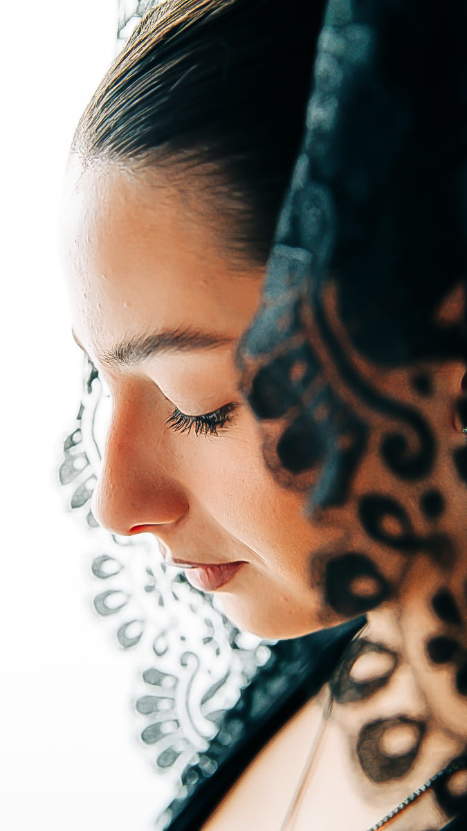 Reportajes de Mantilla en Jerez de la Frontera: Captura la Elegancia de la Semana Santa